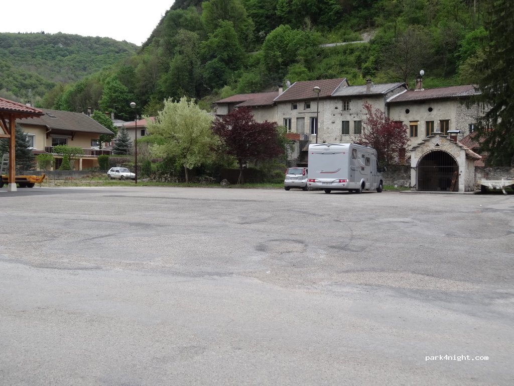 (01450) Cerdon - 1 Rue de la Gare — foto