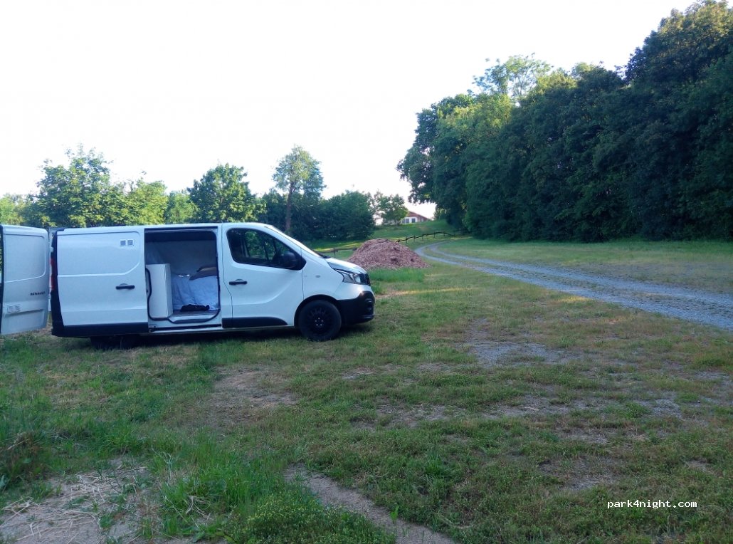 (85120) Saint-Pierre-du-Chemin - Rue du Chemin Bas — foto 4