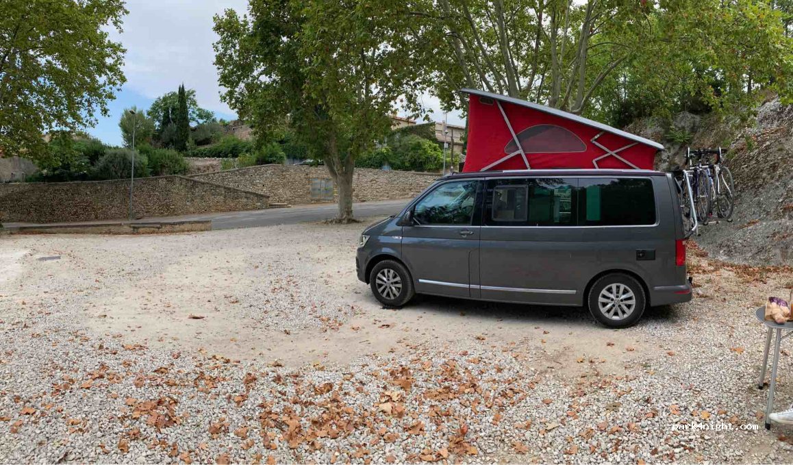 (84440) Robion - 7 Rue de la Caoune / Avenue du Luberon — foto