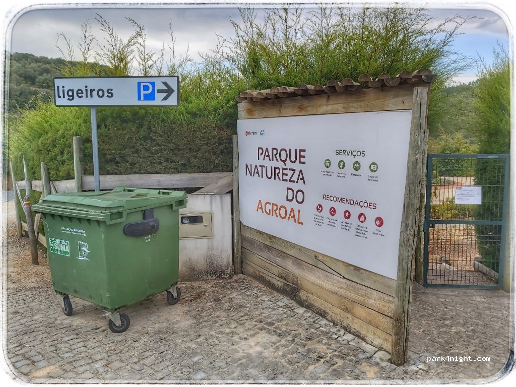 (2435) Formigais - Rua Principal — foto