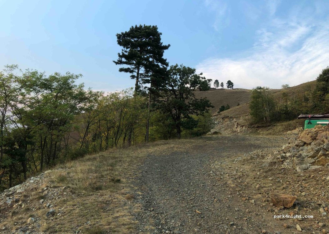 () Jelovo Brdo - Unnamed Road — foto 3