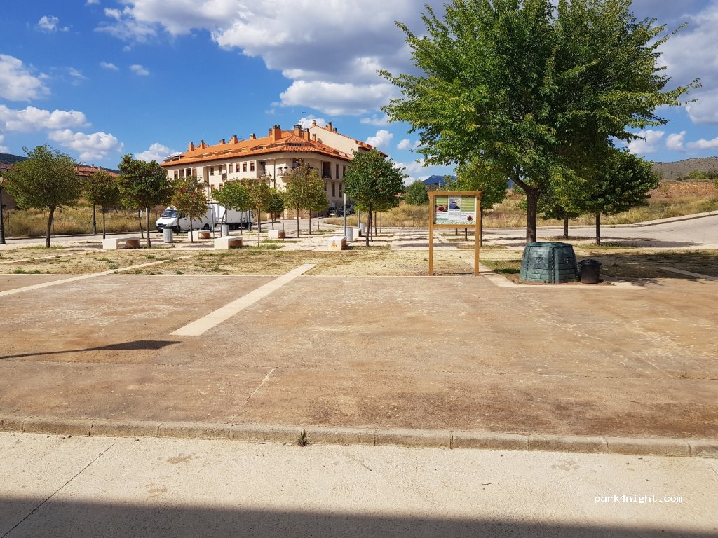 (44400) Mora de Rubielos - 48 Avenida Ibáñez Martín — foto 3