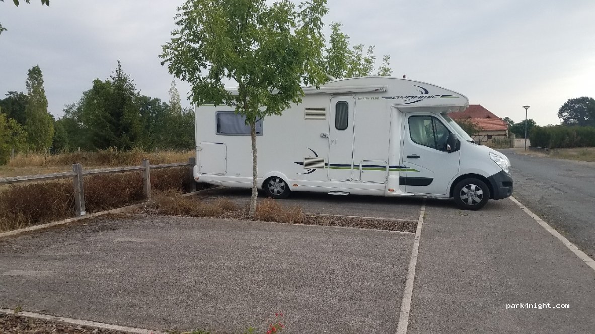 (03290) Dompierre-sur-Besbre - 191 Route de Diou — foto 3