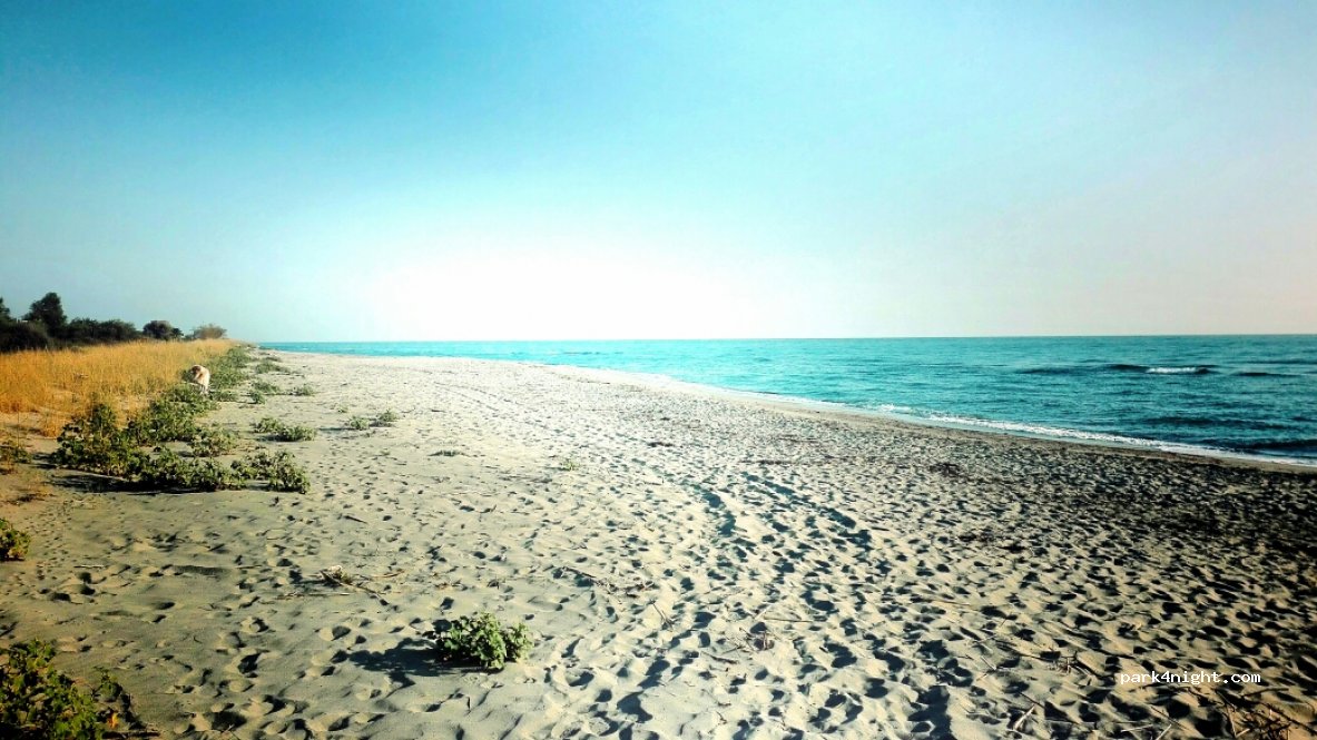 (400 07) Paralia Koulouras - Unnamed Road — foto