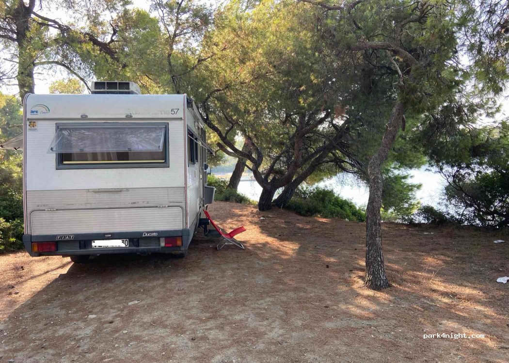 (630 81) Sithonia - Unnamed Road — foto 3