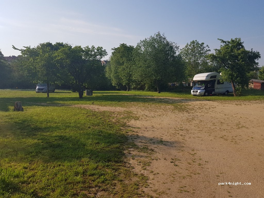 Wohnmobilstellplatz Kühler Grund — foto