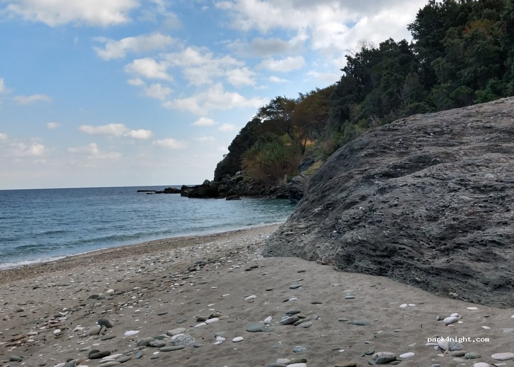 (370 01) Zagora - Ovrios beach, Unnamed Road — foto 2