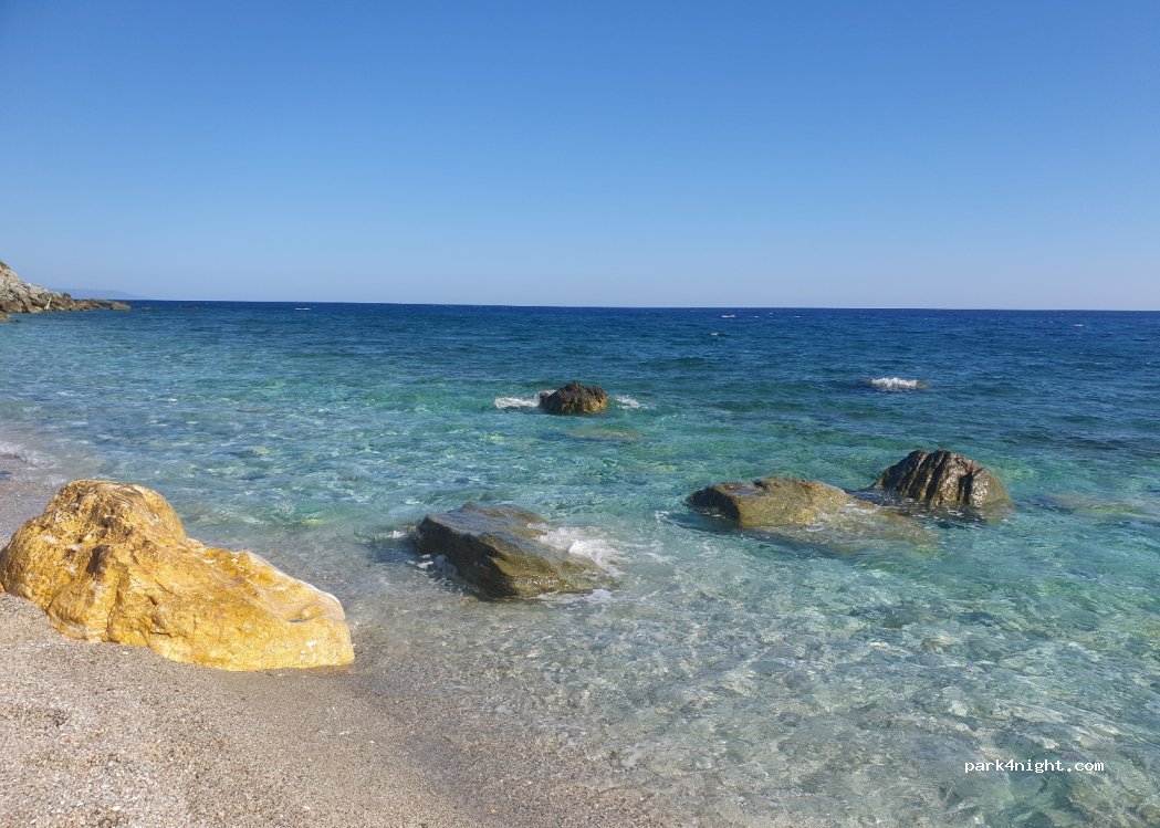(370 01) Zagora - Ovrios beach, Unnamed Road — foto 4