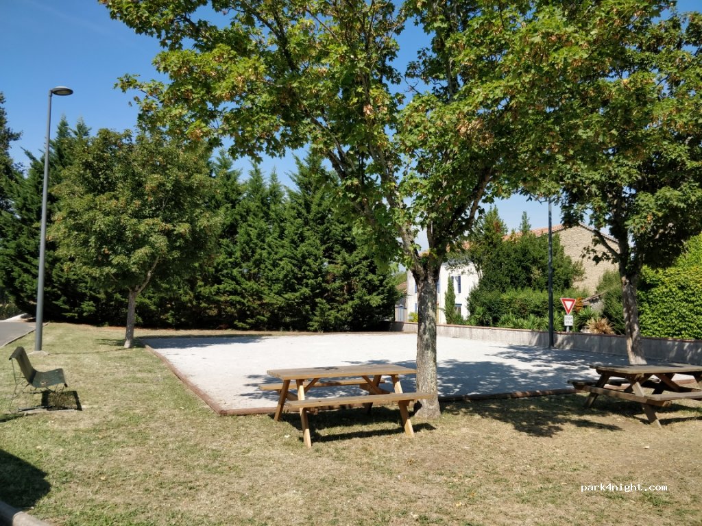 (81440) Brousse - 1 Place de la Mairie — foto 3