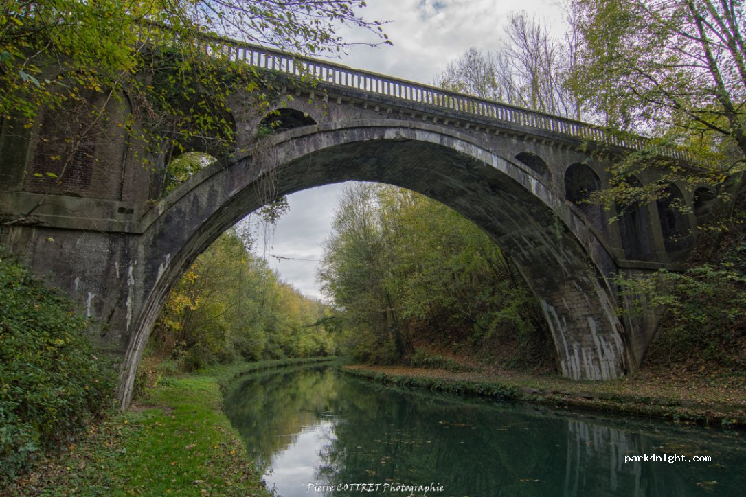 (02420) Bellicourt - 20 Hameau de Riqueval — foto