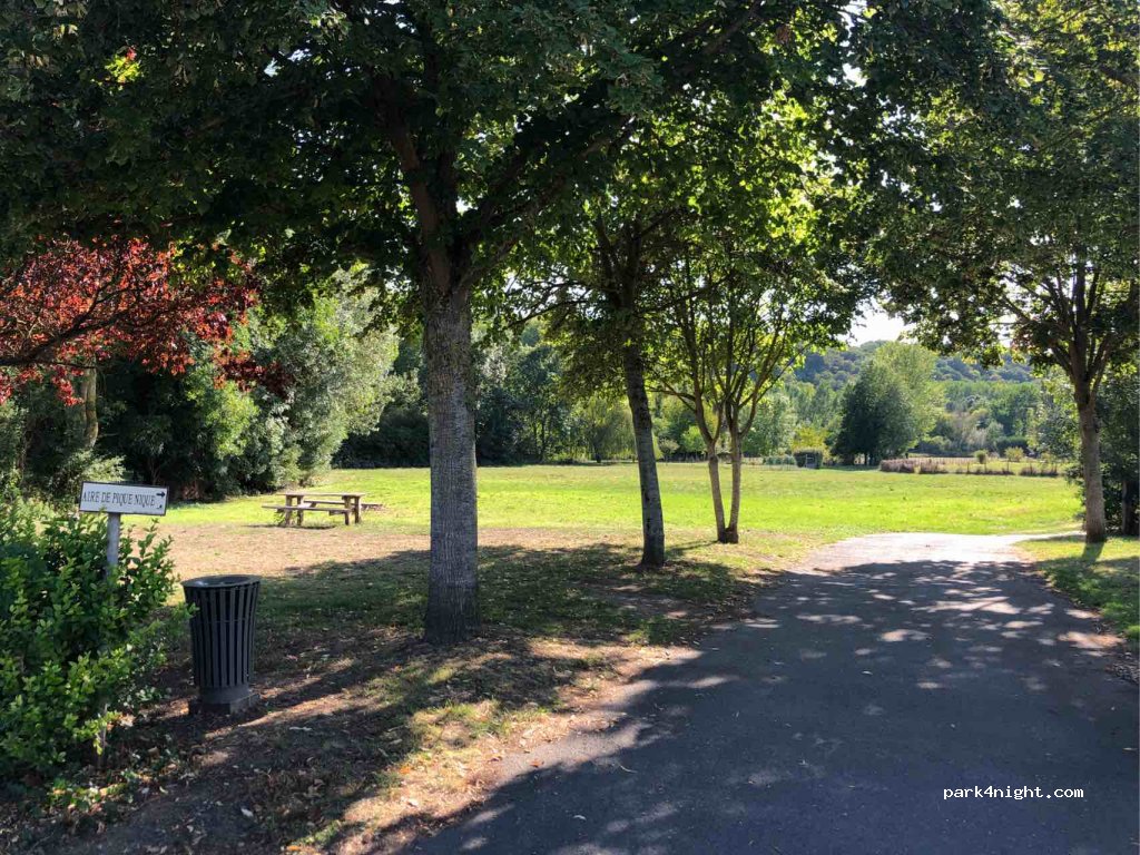 (41800) Lavardin - 3 Square de la Liberté — foto 3