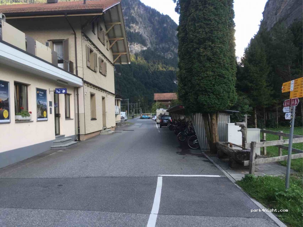 (3815) Gündlischwand - 121L Bahnhofstrasse — foto