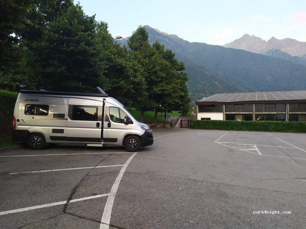 (25048) Edolo - Unnamed Road — foto