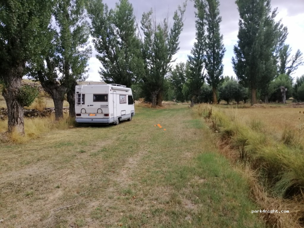 (44168) Cañada Vellida - 14 Calle Puente — foto 2