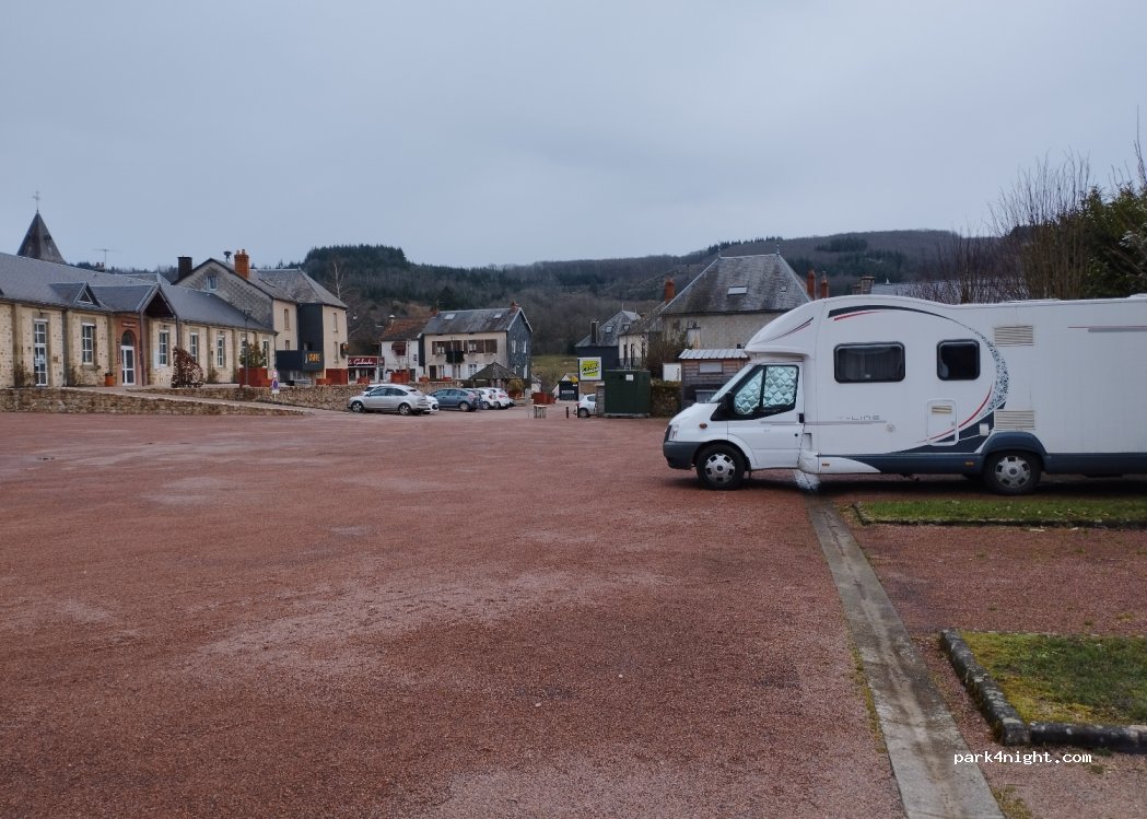 (71550) Anost - Le Bourg — foto 3