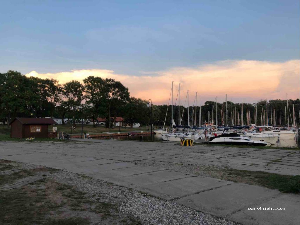 (11-600) Sztynort - Sztynort Marina — foto
