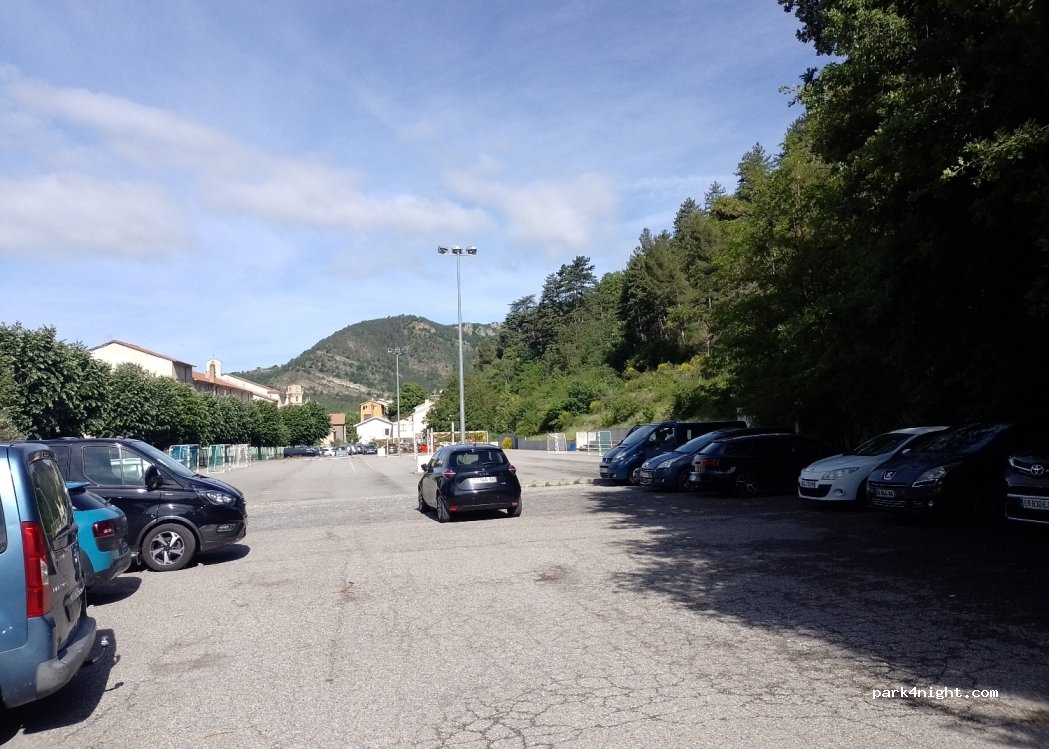 (04000) Digne-les-Bains - 8 Avenue des Thermes — foto