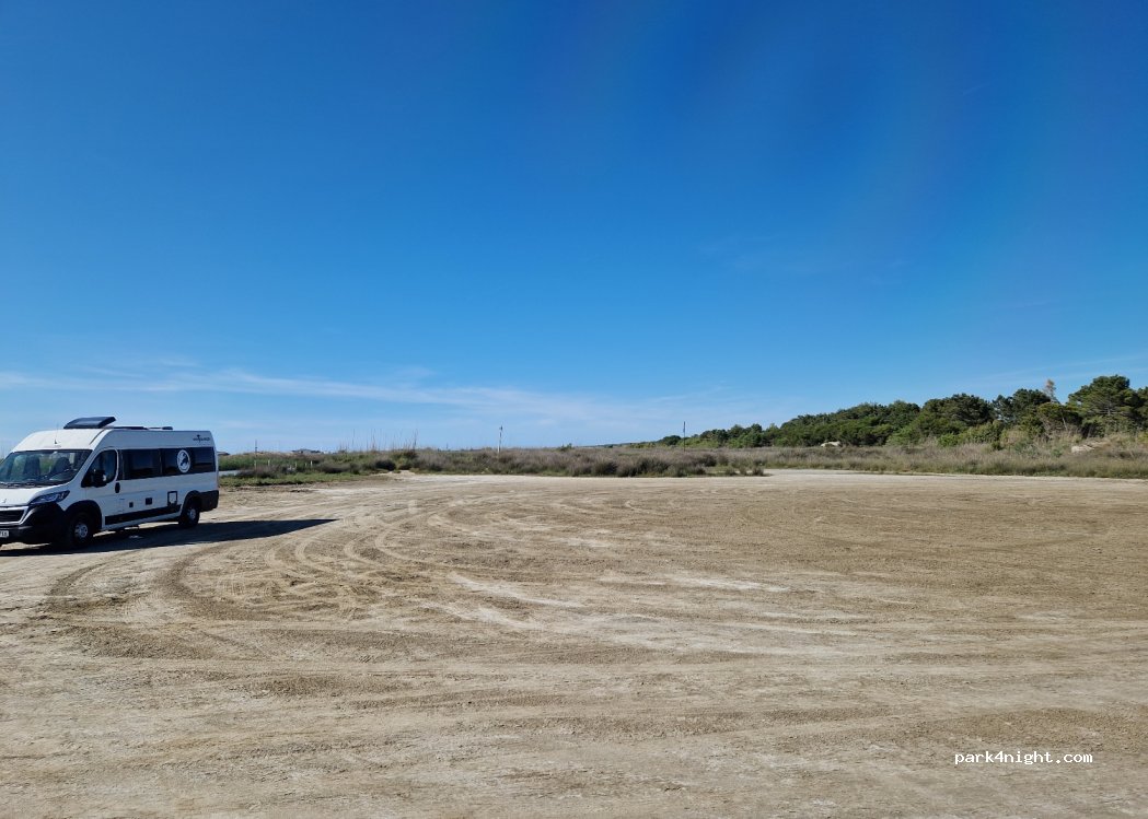 () Darëzezë e Re - Unnamed Road — foto 2
