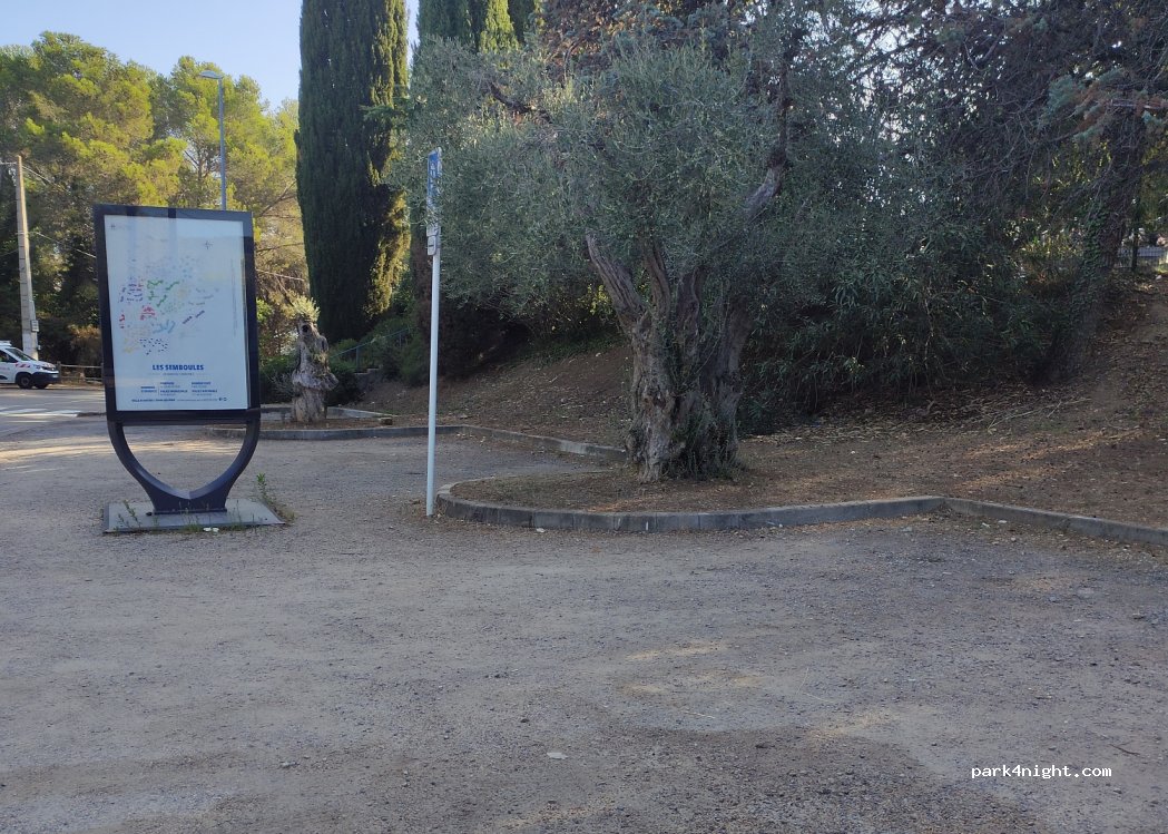 (06600) Antibes - 805 Boulevard André Breton — foto 2