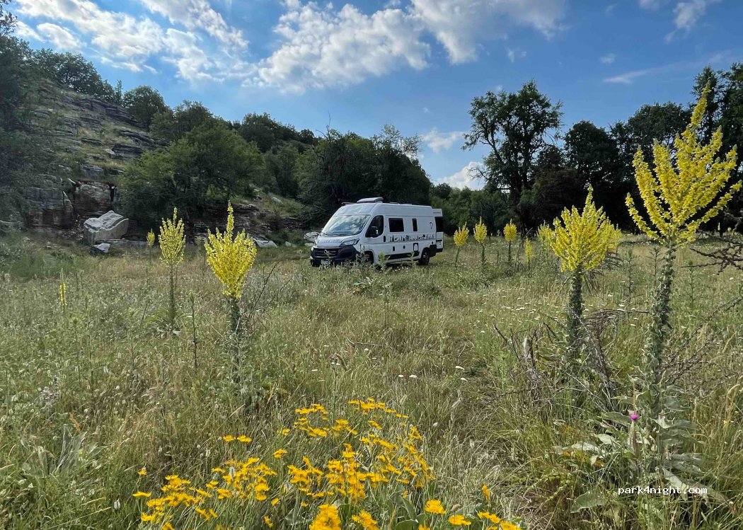 (440 07) Kentriko Zagori - Unnamed Road — foto