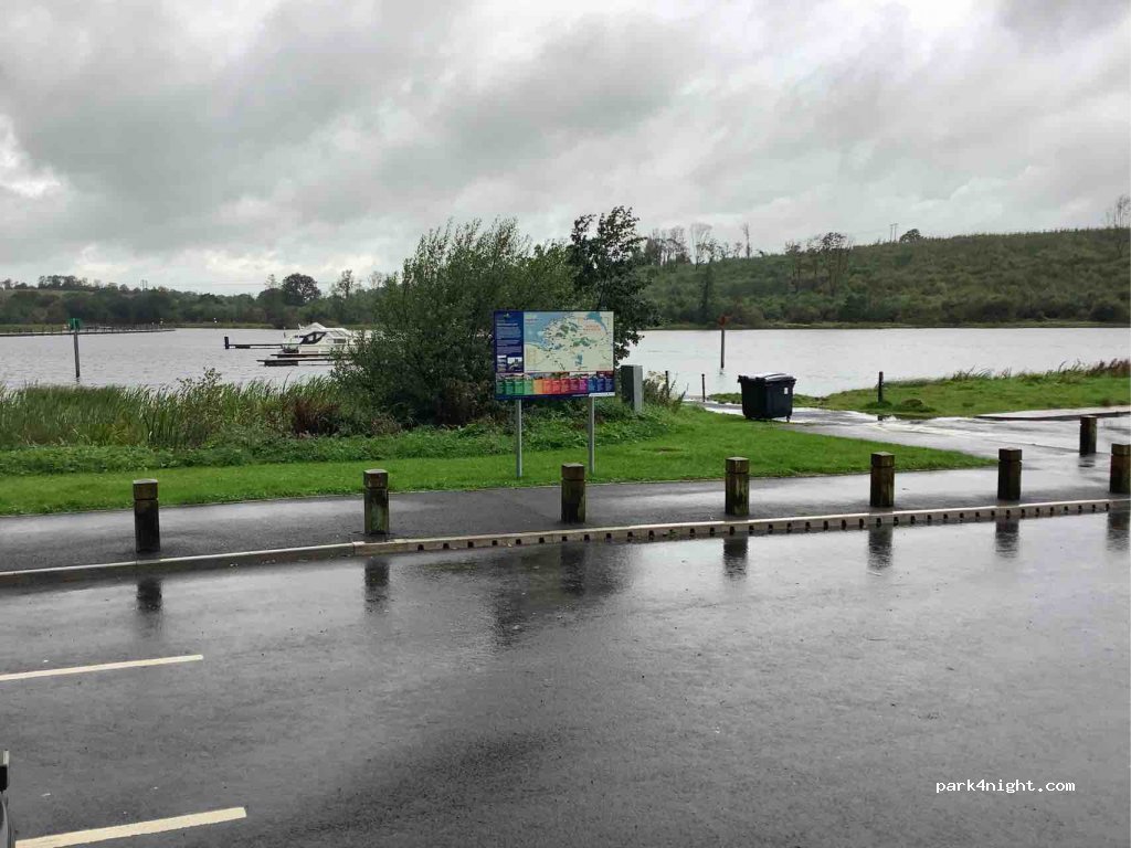 () Drumshanbo, Leitrim Village - R207, Acres — foto