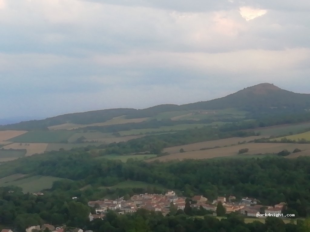 (63320) Saint-Vincent - Route des Vignes — foto