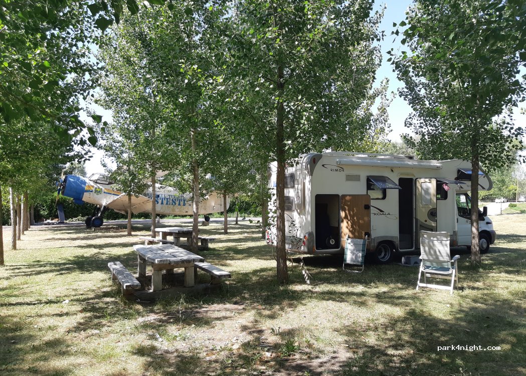 (6813) Ialoveni - str.Complexul Turistic Costesti,33 — foto 5