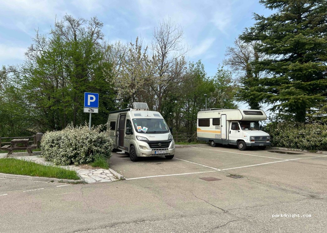 (42033) Carpineti - Piazza della Fiera — foto 3