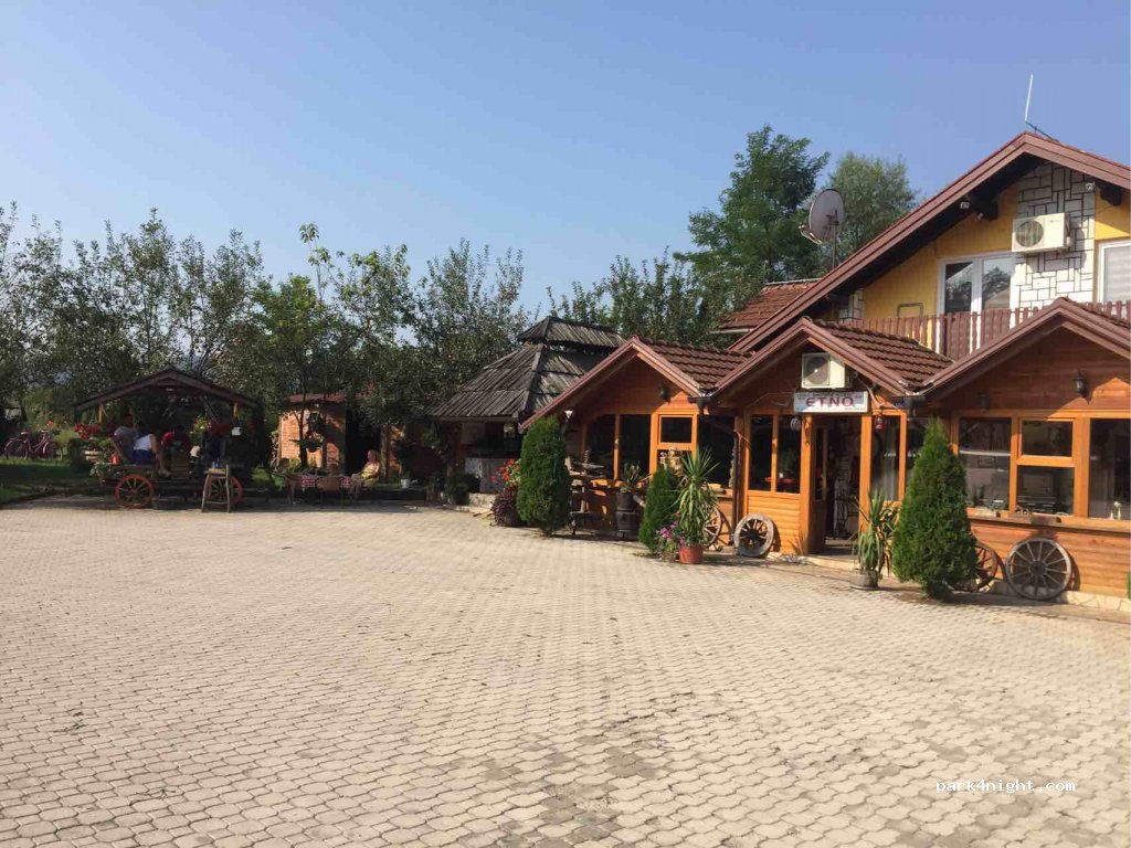 () Banja Vrućica - R473 — foto