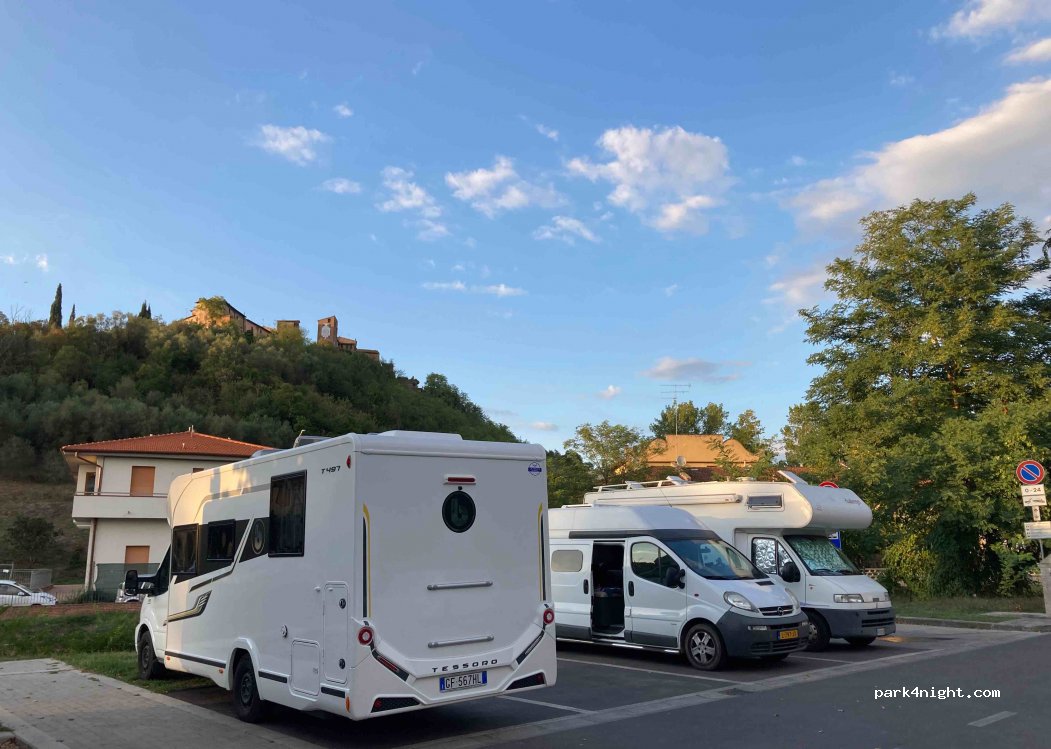 (50052) Certaldo - 12 Piazza Macelli — foto 2