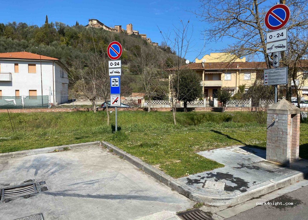 (50052) Certaldo - 12 Piazza Macelli — foto 3