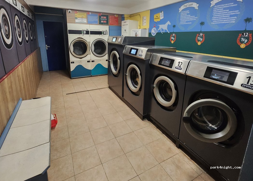 (06800) Cagnes-sur-Mer - 25 Boulevard J F Kennedy — foto 4