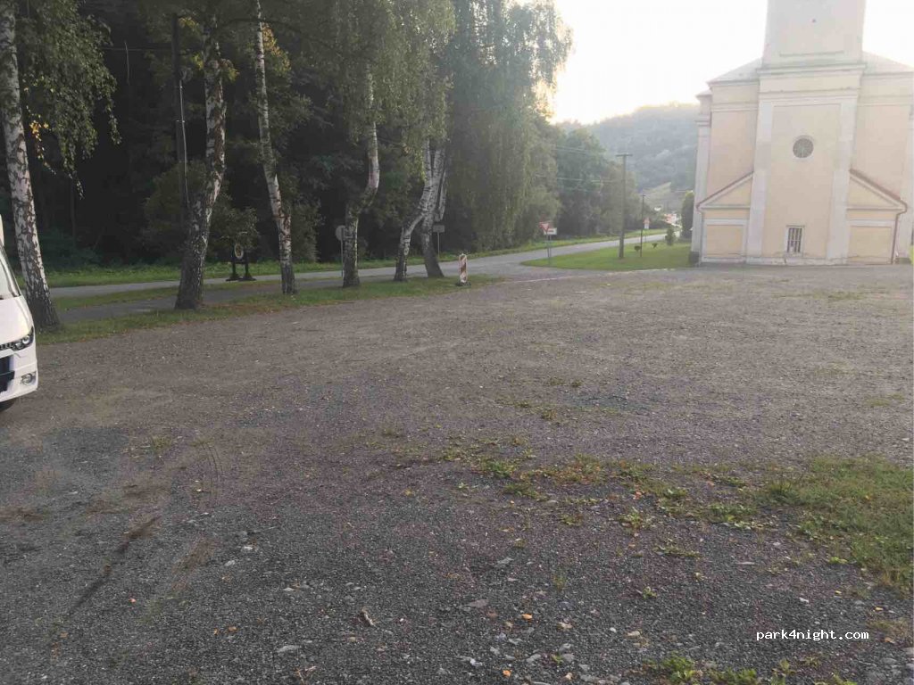(686 01) Stupava - — foto