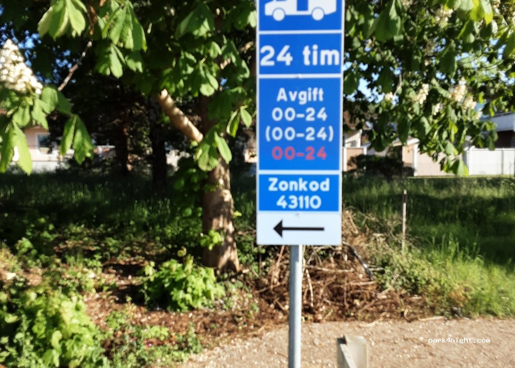 (269 36) Båstad - 4B Havsbadsvägen — foto