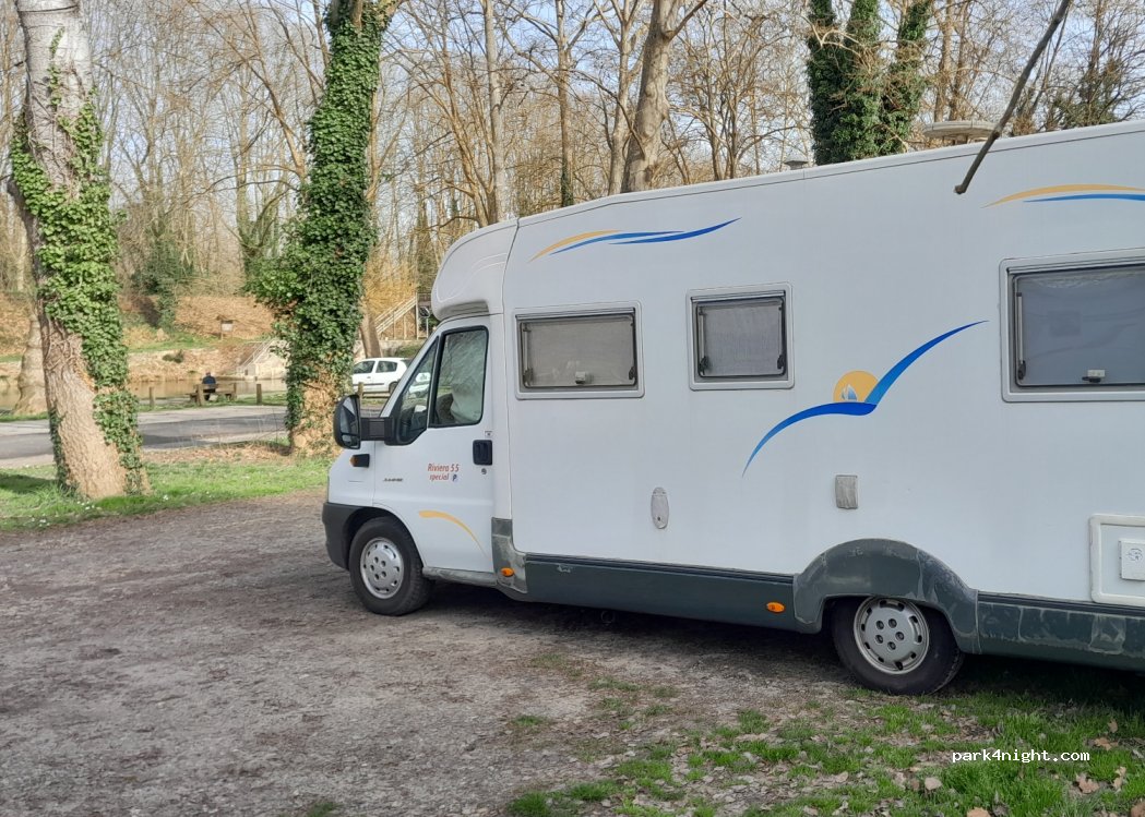 (33210) Castets-en-Dorthe - 32-44 Route du Moulin — foto 3