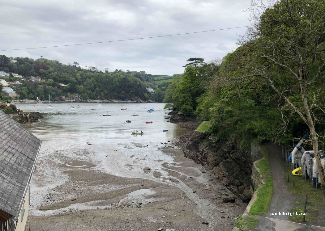 (TQ6 0JN) Dartmouth - Castle Road — foto 2