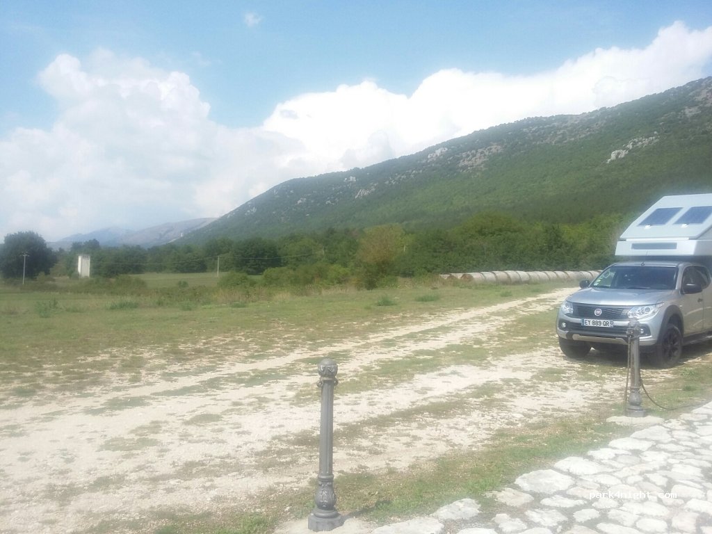 (67020) Caporciano - Strada Statale 17 — foto 2