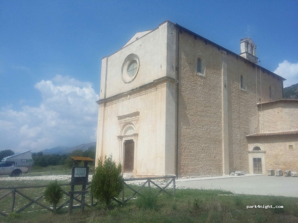 (67020) Caporciano - Strada Statale 17 — foto 3