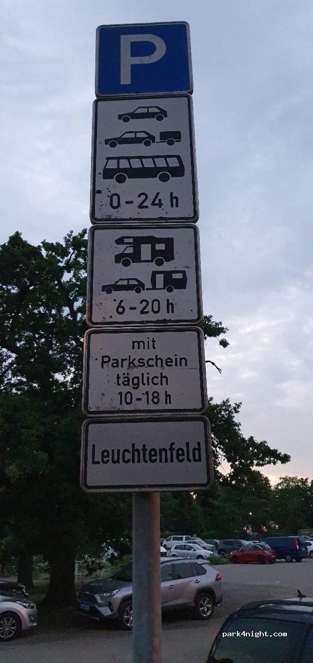 (23570) Lübeck - 1 Am Leuchtenfeld — foto 2