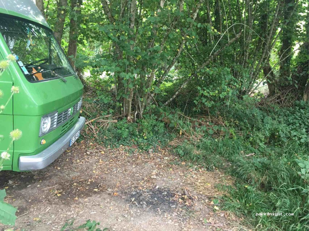 (89450) Asquins - Route de Givry — foto 3