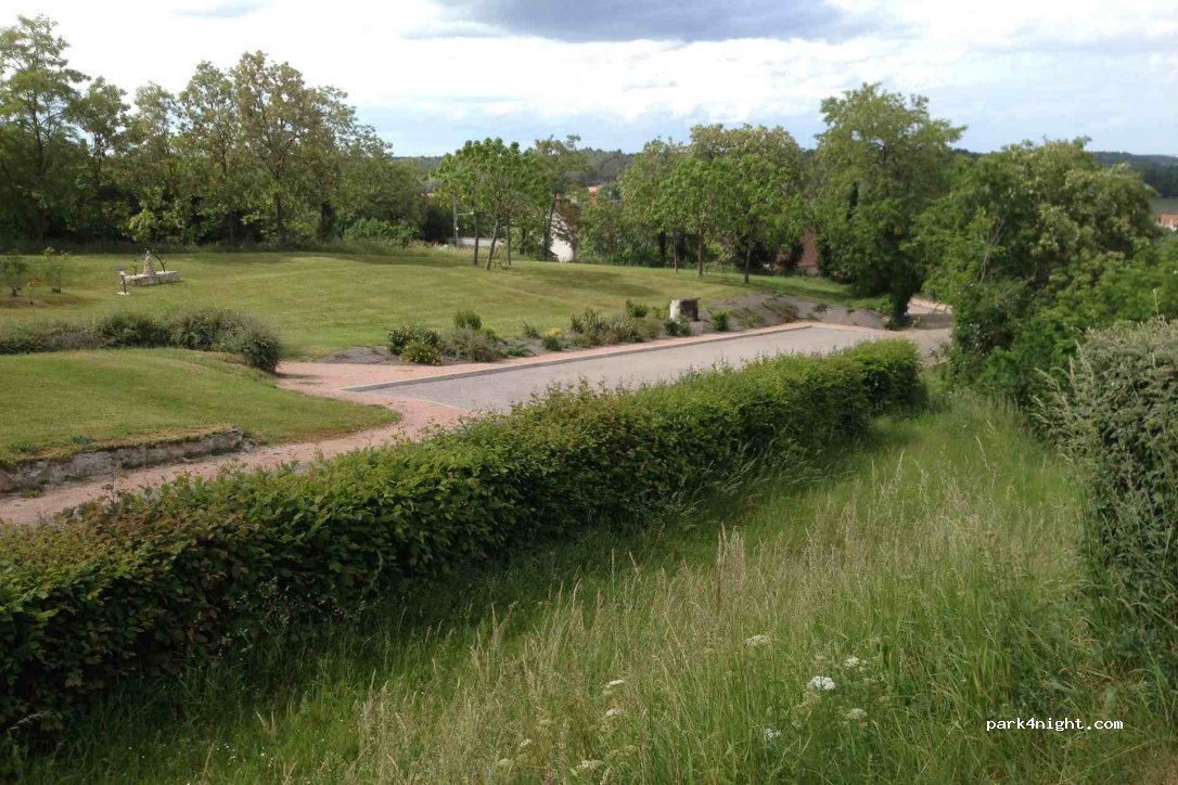 (03500) Châtel-de-Neuvre - 1 Rue de l'Église — foto