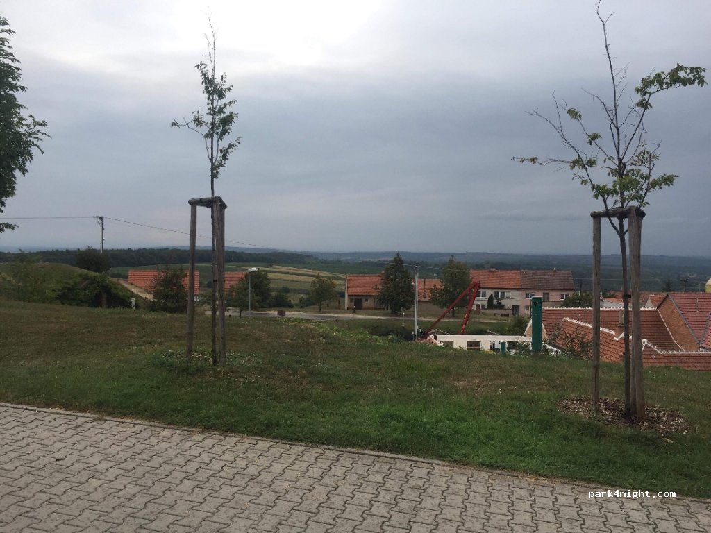(691 09) Vrbice - Unnamed Road — foto
