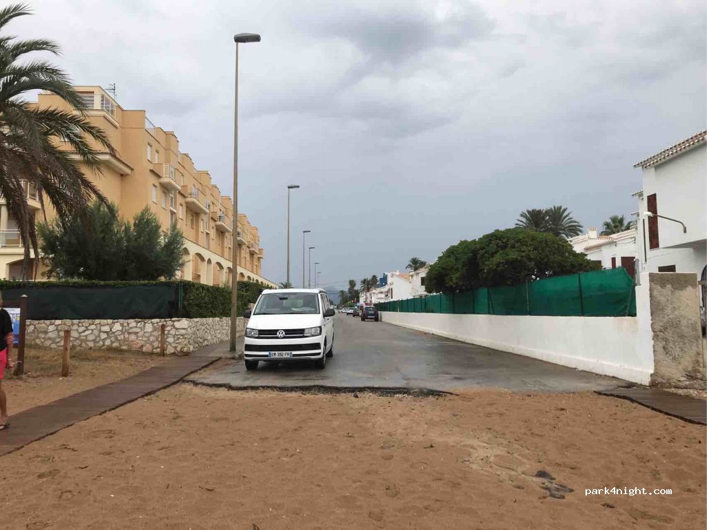 (03700) Dénia - 2 Carrer Llac Sant Martí — foto 4