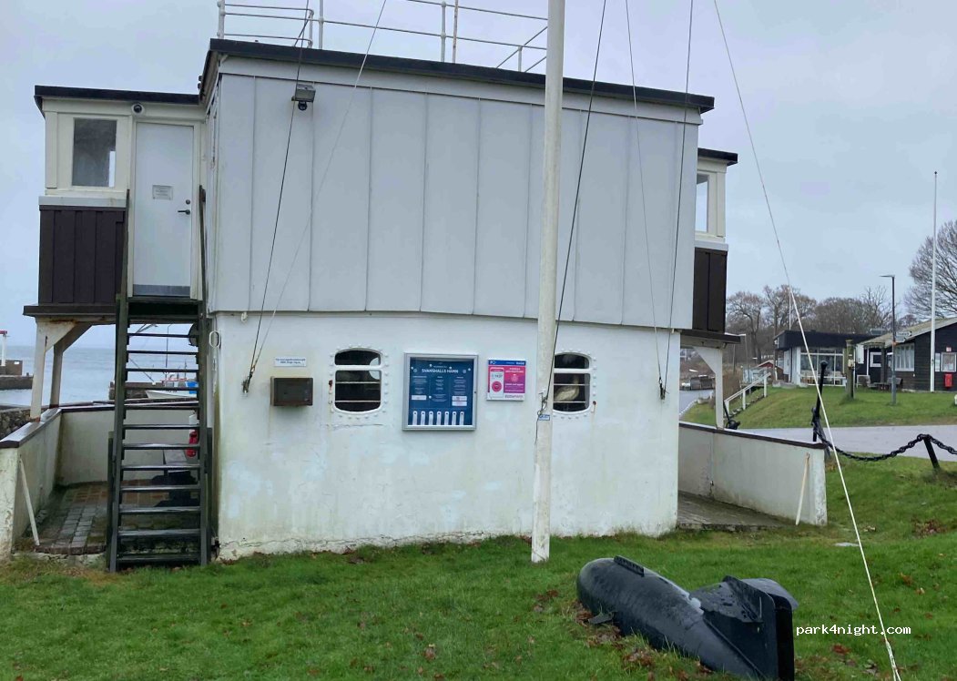 Svanshalls hamn, husbilsställplats — foto 5