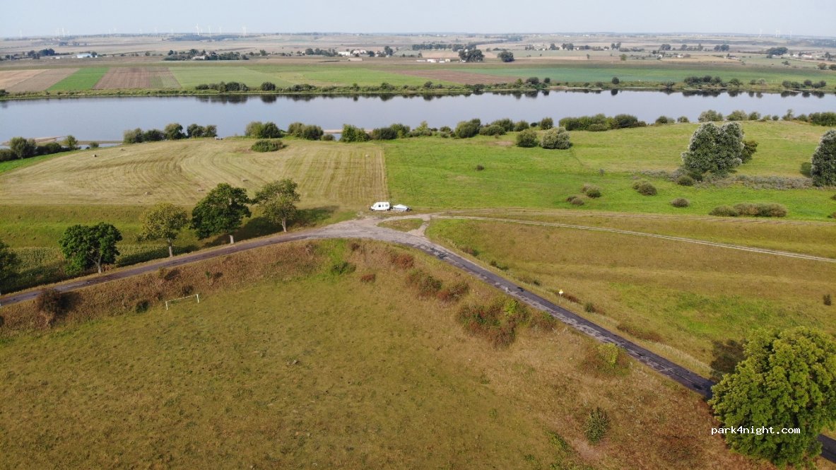 (82)  - Unnamed Road — foto
