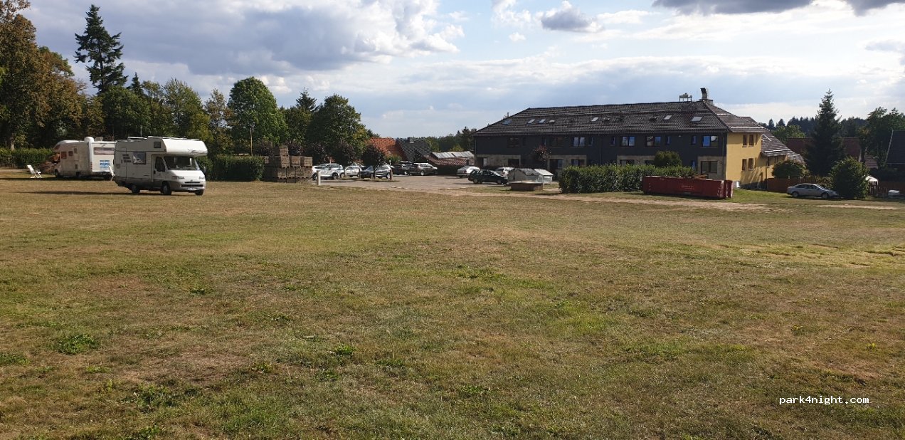 Wohnmobilstellplatz Brauner Hirsch — foto 2