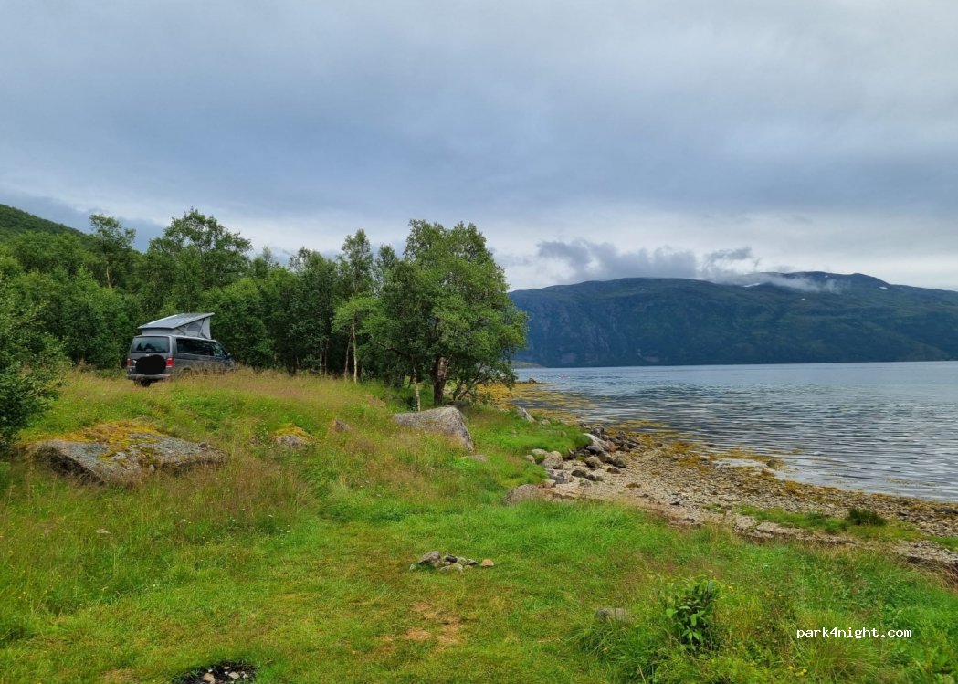 (9100)  - 35 Fjordvegen — foto 2