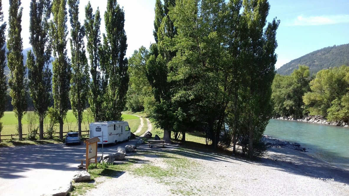 (05600) Saint-Clément-sur-Durance - Le Sersas — foto 2