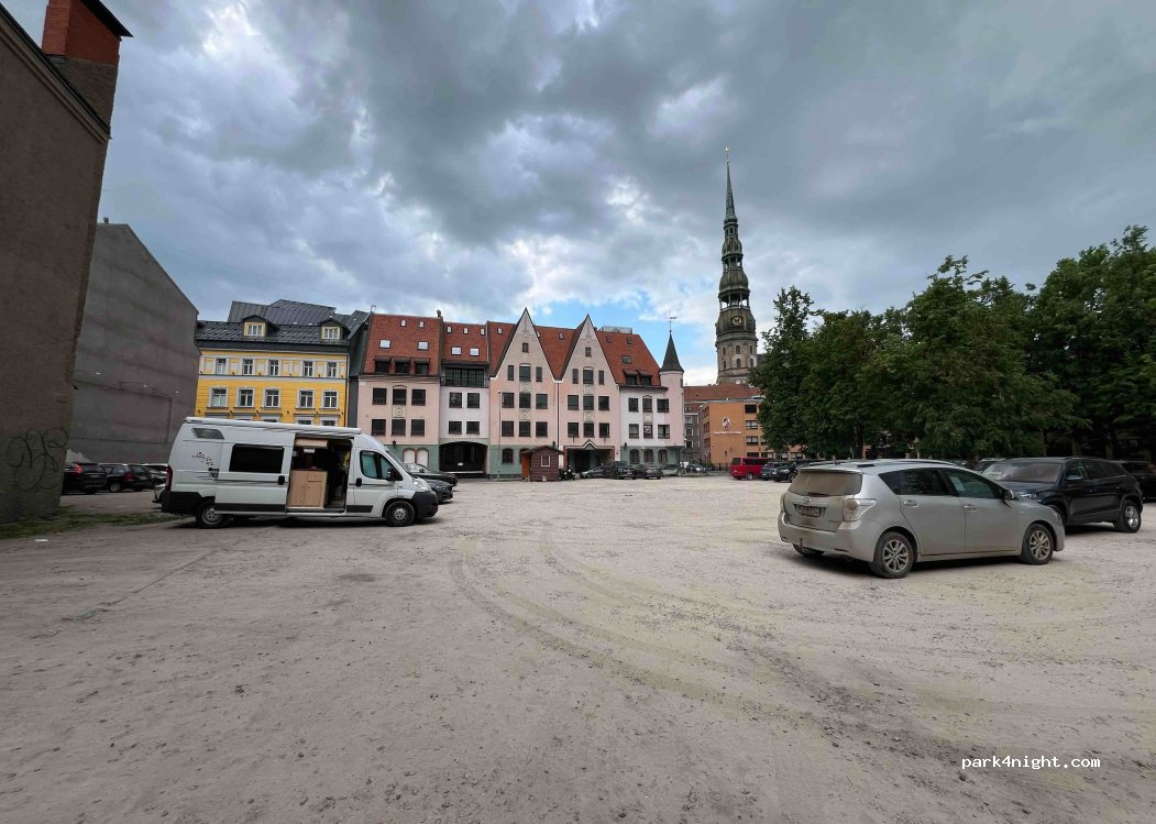 (1050) Rīga - 24 Peldu iela — foto