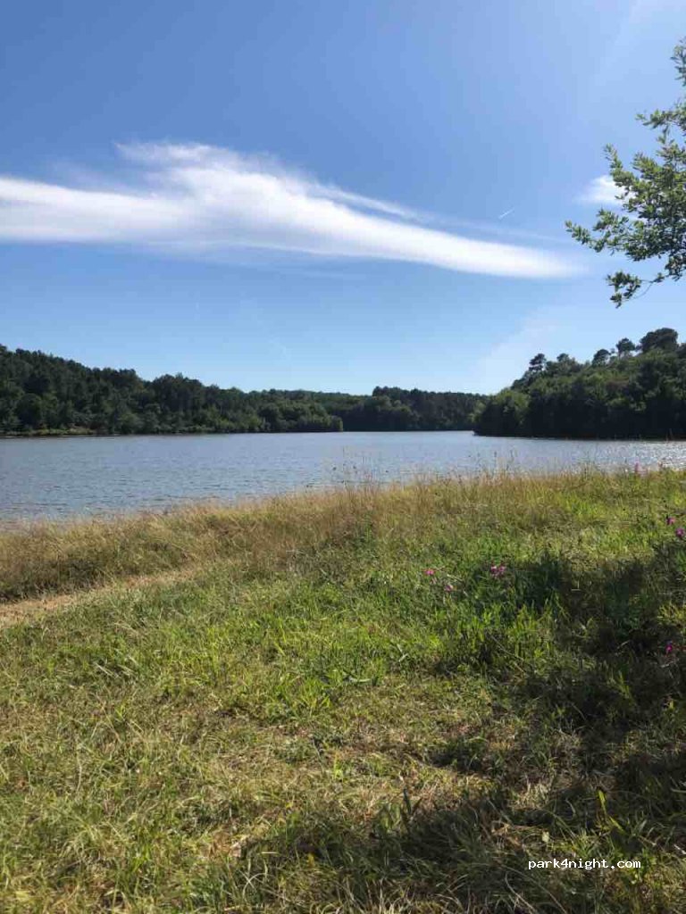 (33124) Brouqueyran - Unnamed Road — foto